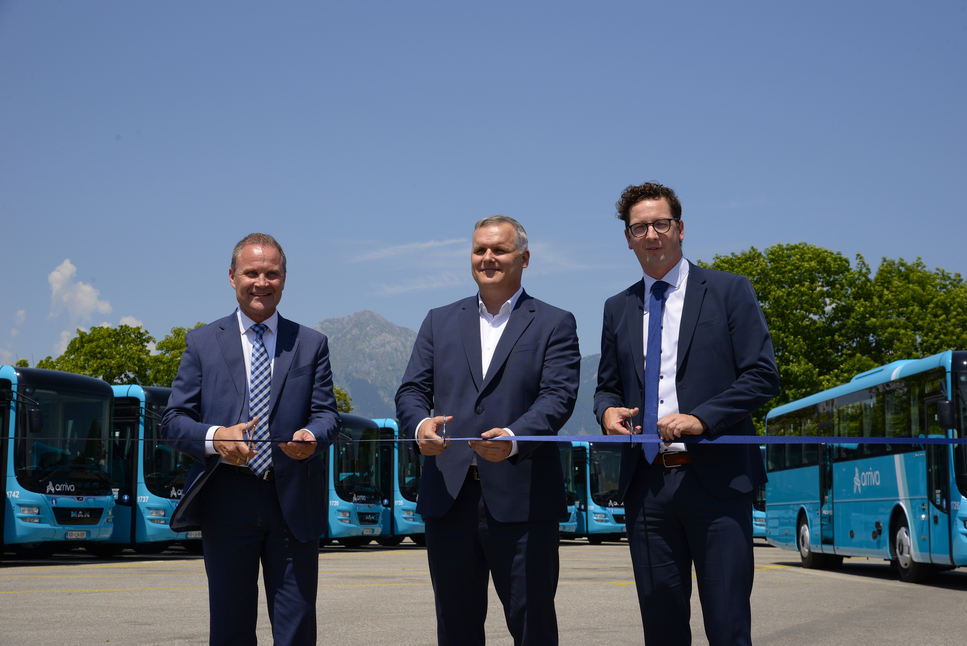 Arriva prevzela prvih 30 od skupno 48 novih avtobusov MAN 4 Arriva prevzem avtobusov 2