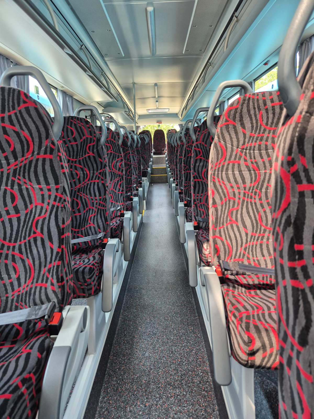 Arriva prevzela prvih 30 od skupno 48 novih avtobusov MAN 6 notranjost avtobusa