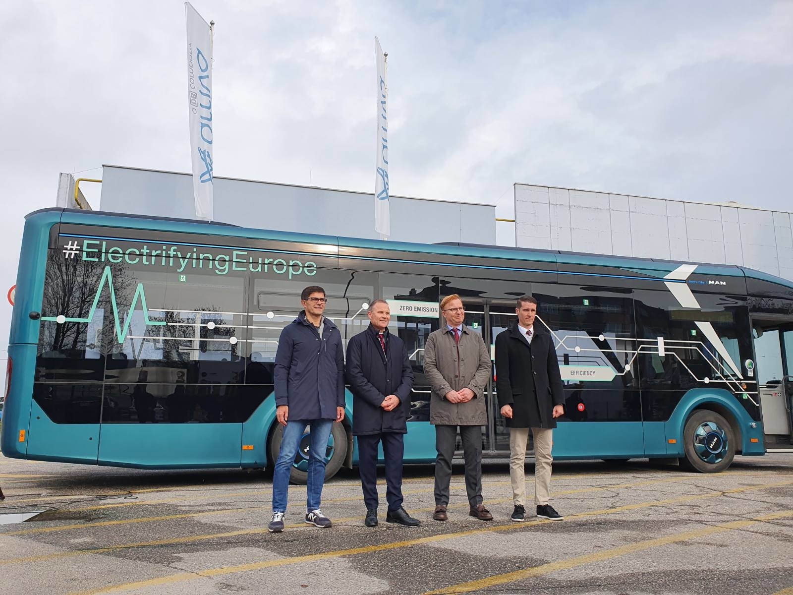 Predstavili in preskusili avtobus na električni pogon 3 viber image 2022 11 14 14 21 44 679