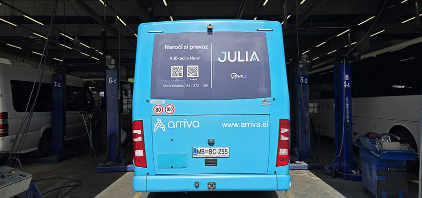 V podjetju Arriva d.o.o. sledimo trendom digitalizacije javnega potniškega prometa tudi z aktivnim sodelovanjem v evropskih raziskovalnih projektih. V okviru programa HORIZON Europe smo s podporo Agencije EU za vesoljske programe (EUSPA) uspešno pridobili evropska nepovratna sredstva za izvedbo projekta JULIA.